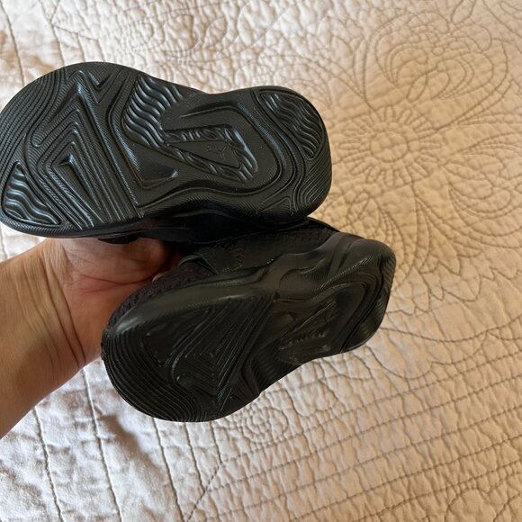 Puma Rift Slip On Toddler, size 4C all black - Picture 2 of 3